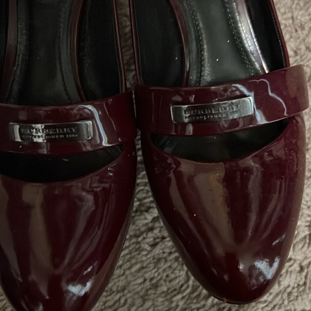Burberry heels - Picture 2 of 6